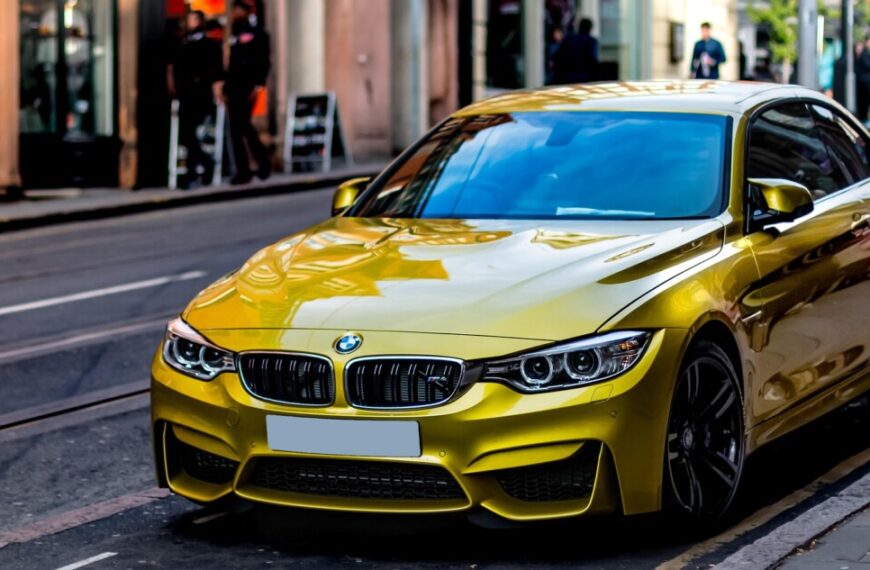 Luxuskarosse - die Faszination schöner Autos Luxuskarosse - die Faszination schöner Autos